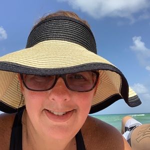 Meet your Posher, Ana